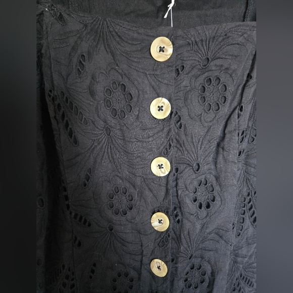Black Eyelet Button-Down Dress - Picture 3 of 7